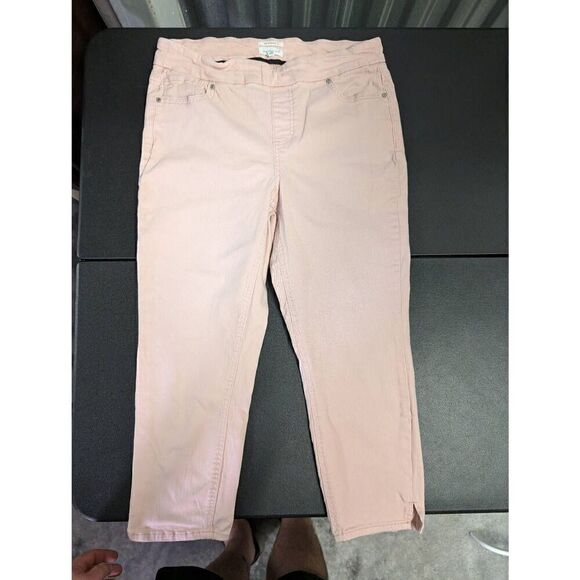 Westbound The High Rise Fit Baby Pink Capri Women's 10 - Picture 2 of 8